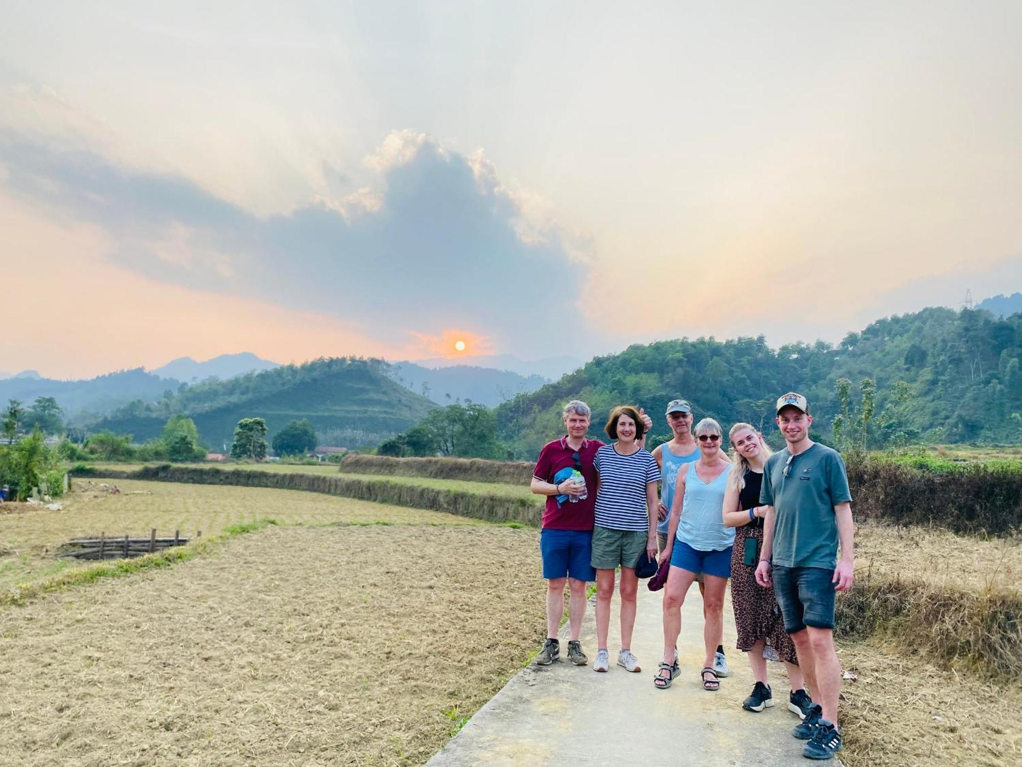 Ban Bang Ecolodge Tours & Motorbike Rental Hà Giang Eksteriør billede