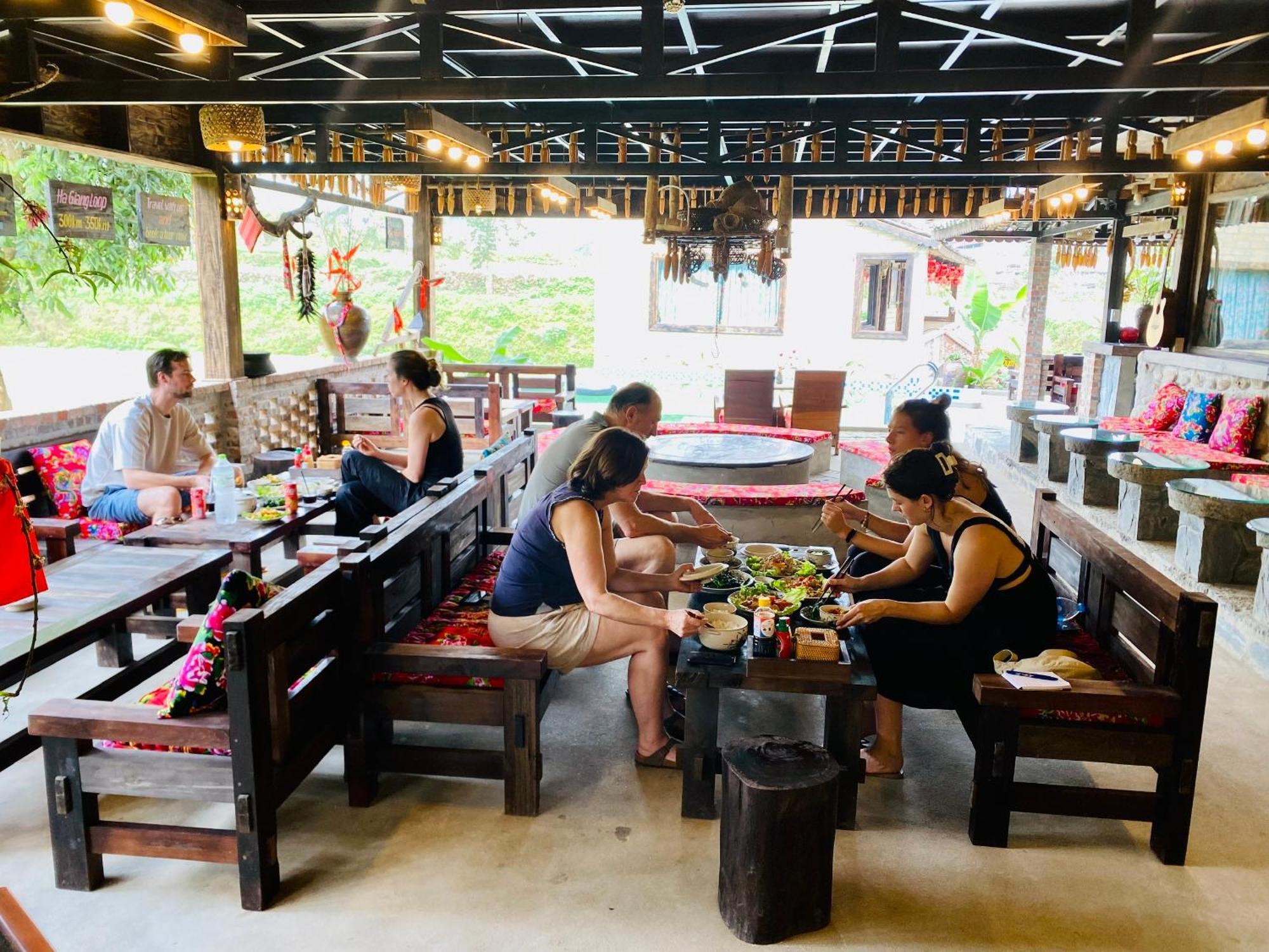 Ban Bang Ecolodge Tours & Motorbike Rental Hà Giang Eksteriør billede